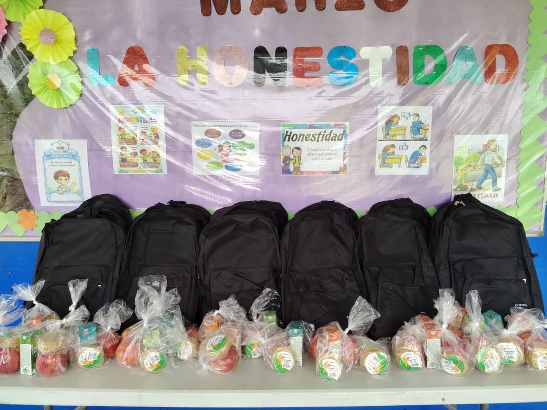Acción social Centro Educativo Corozales Adentro