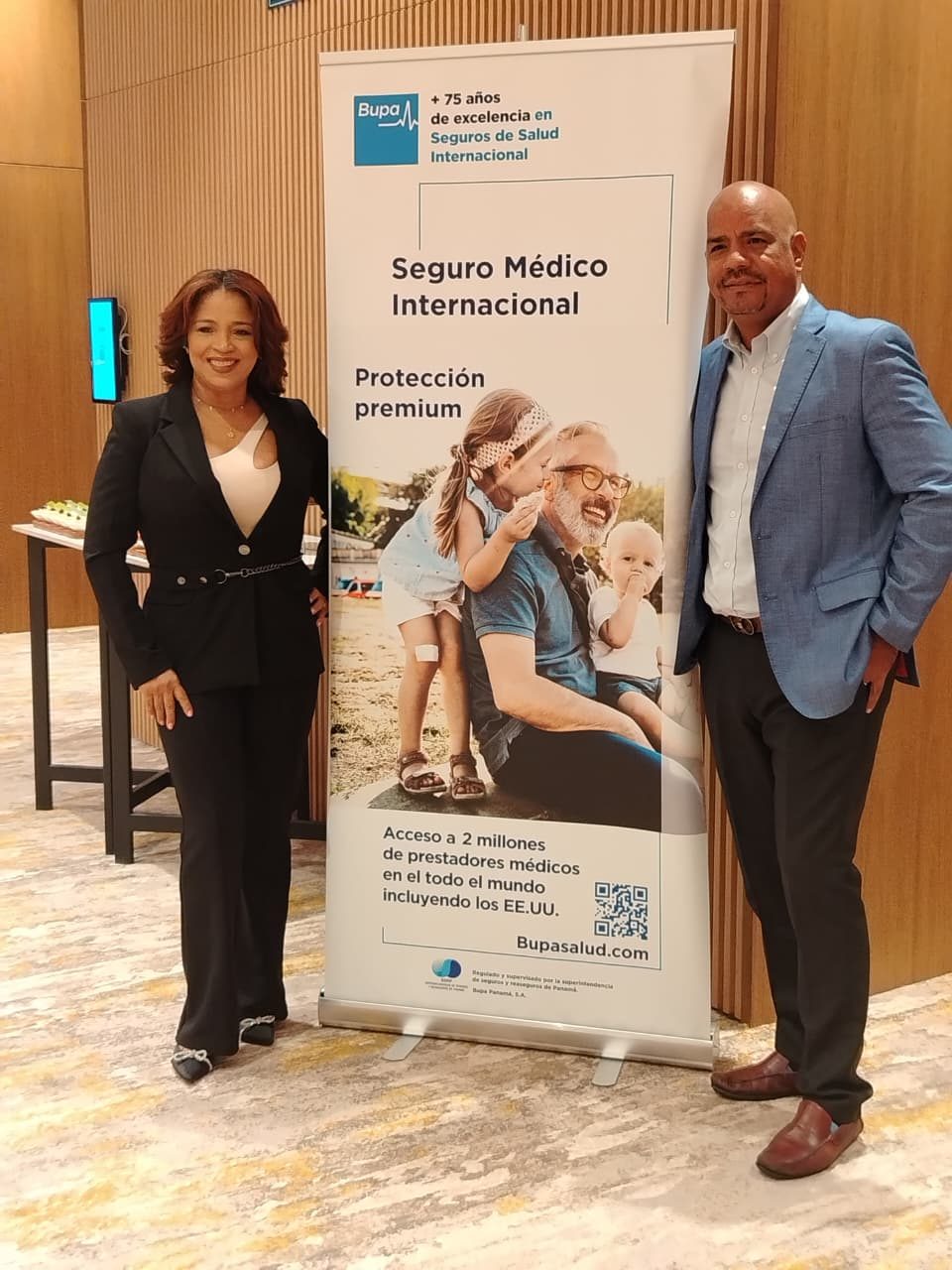 Café de los Casos junto a BUPA